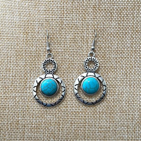 Jewelry - ⚡️2 for $15 Semi-precious Stone Antique Round Turquoise Silver Hoop Earrings